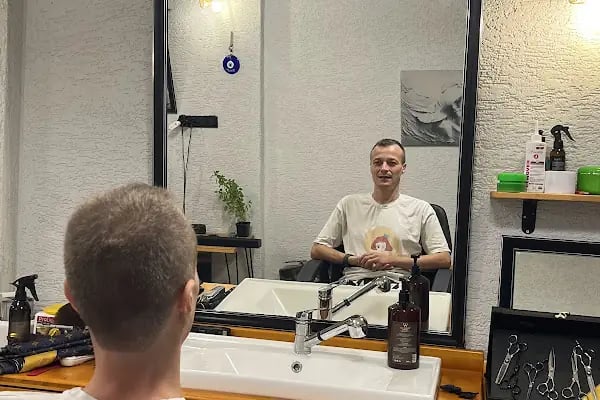 ÖYLE SAÇA BÖYLE TARAK - Resim 2