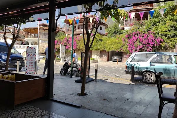 Yengeç Restaurant &amp; Otel - Resim 2