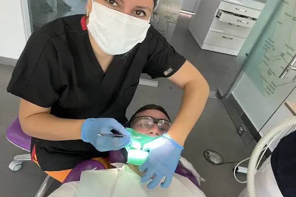 A+ Ağız ve Diş Sağlığı Polikliniği - Resim 14