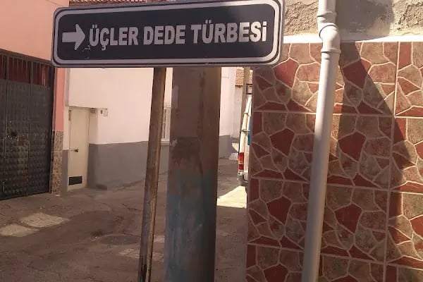 Üçler Dede türbesi - Resim 13