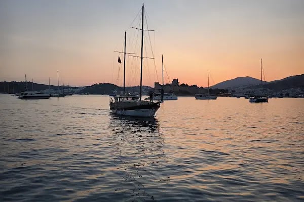 Bodrum Tekne Turu - Özel Yat Kiralama - Resim 20