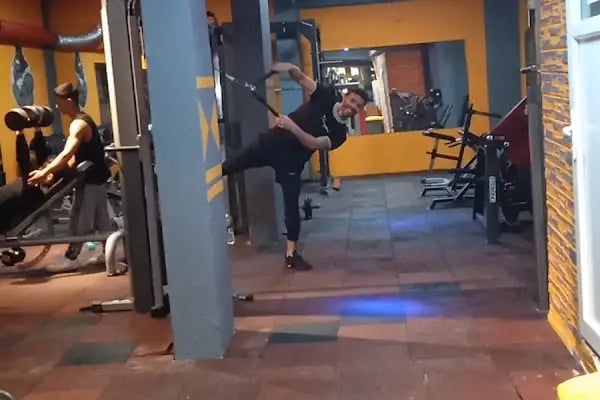 İron Fitness - Resim 5
