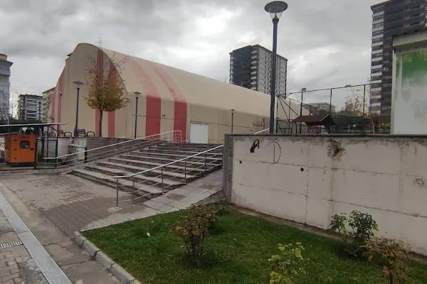 Ülkü Spor Sahası - Resim 17