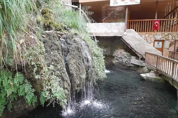 Ağlayan Kaya - Sakızcılar Asmaaltı Şelalesi - Resim 18