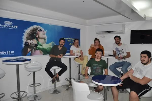 American LIFE İzmir Alsancak İngilizce Almanca Yabancı Dil Kursu - Resim 12