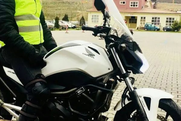 Halkalı Rüzgar Sürücü Kursu - Resim 15