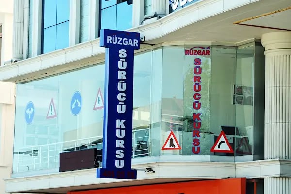 Halkalı Rüzgar Sürücü Kursu - Resim 19