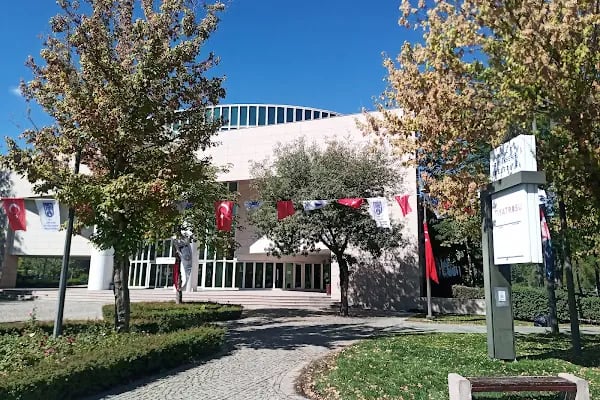 Başkent Tiyatrosu - Resim 3