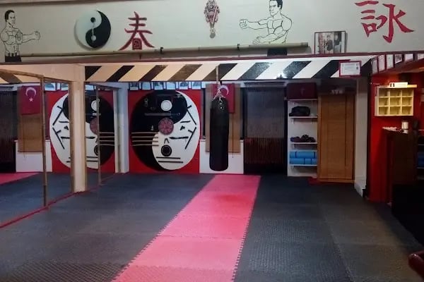 Buca Belediyesi Spor Tesisleri - Resim 16