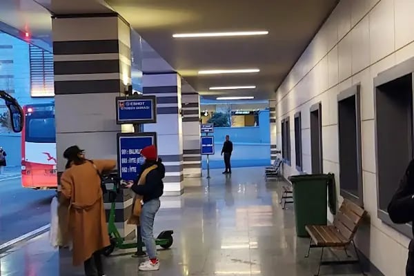 Üçkuyular Aktarmalı Otobüs Son Durağı - Resim 6