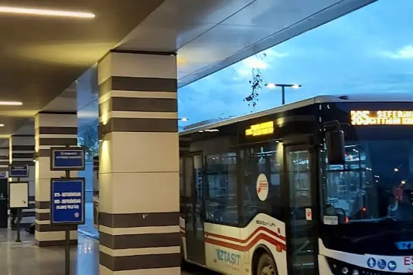 Üçkuyular Aktarmalı Otobüs Son Durağı - Resim 5