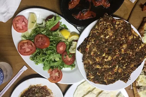 Ravenna Cafe &amp; Restaurant - Resim 5