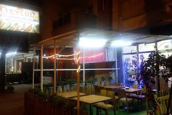 Ravenna Cafe &amp; Restaurant - Resim 18