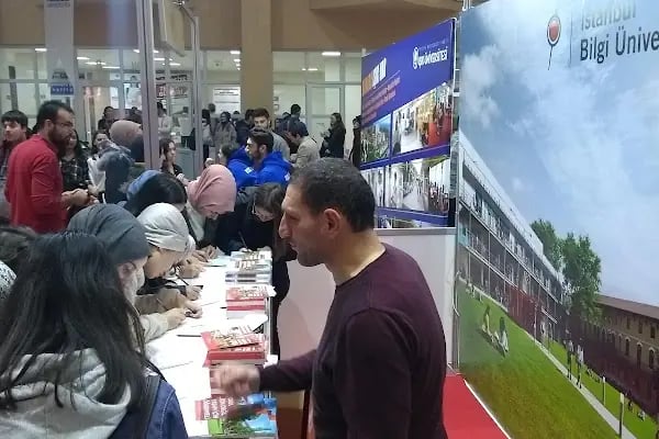 Sakarya Uygulamalı Bilimler Üniversitesi Spor Bilimleri Fakültesi Kapalı Spor Salonu - Resim 6