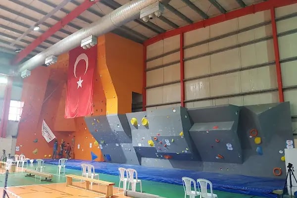 Sakarya Uygulamalı Bilimler Üniversitesi Spor Bilimleri Fakültesi Kapalı Spor Salonu - Resim 14