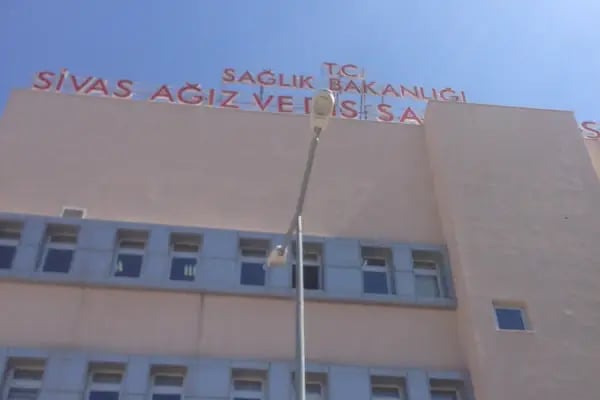 Sivas Ağız Ve Diş Sağlığı Hastanesi - Resim 7
