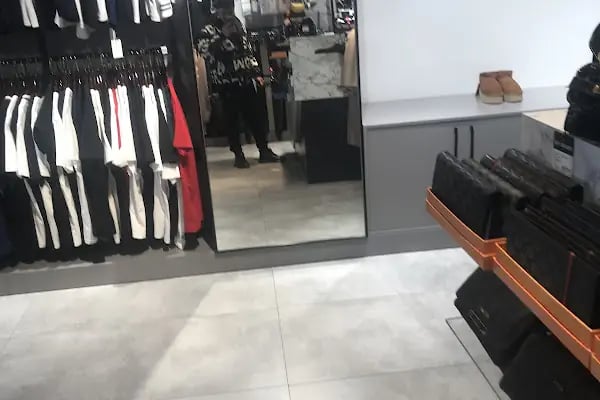 GuvBRAND OUTLET - Resim 16