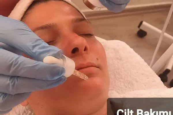 Estevi Güzellik Salonu / GÜNER KAYA - Resim 2