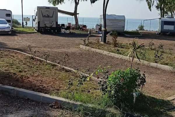 Mezitli Tece karavan parkı - Resim 7
