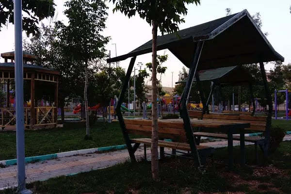 Belediye Aile Çay Bahçesi ve Oyun Parkı - Resim 2