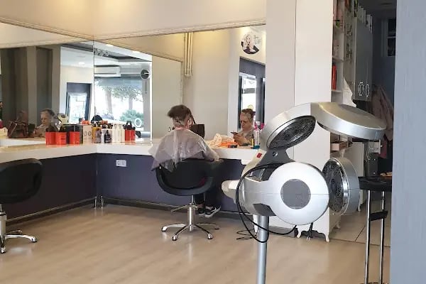 C&amp;G BARBERSHOP - Resim 5