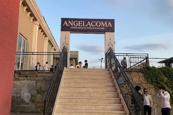 Angelacoma Salon - Resim 11