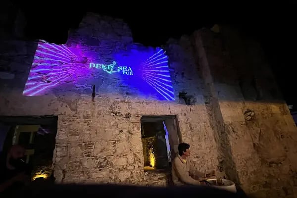 Deep Sea Pub - Resim 8