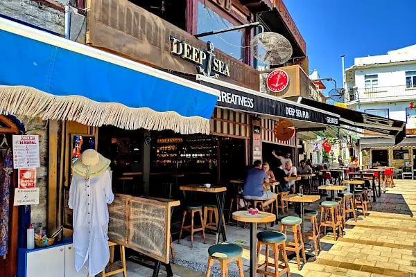 Deep Sea Pub - Resim 5