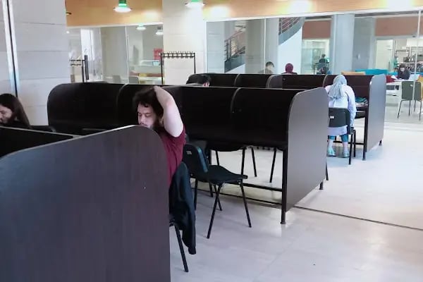 OMÜ Merkez Kütüphane - Resim 11
