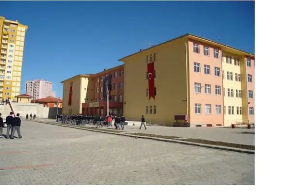 ALTINDAĞ SABAHATTİN ZAİM SOSYAL BİLİMLER LİSESİ - Resim 11