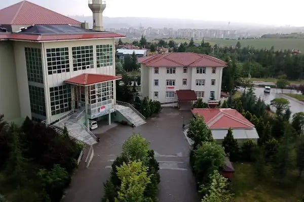 ALTINDAĞ SABAHATTİN ZAİM SOSYAL BİLİMLER LİSESİ - Resim 3