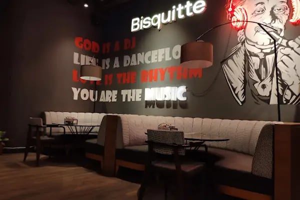 Patlıcan Cafe & Restaurant - Resim 12