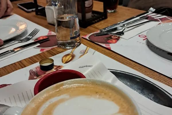 Patlıcan Cafe & Restaurant - Resim 4
