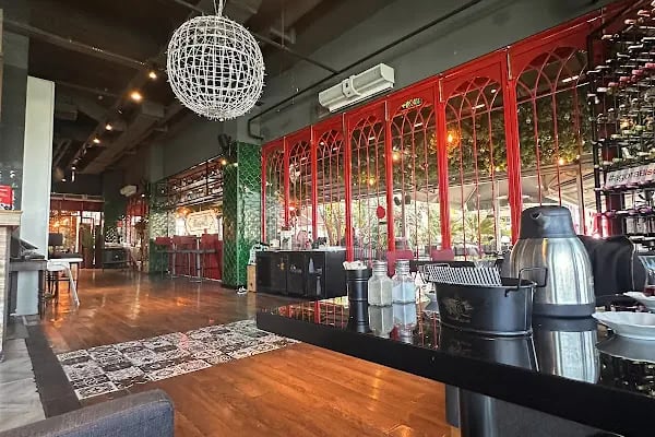 Patlıcan Cafe & Restaurant - Resim 5