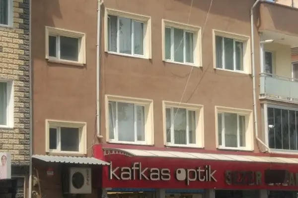 Kafkas Optik - Optik, güneş gözlüğü ve lens - Resim 1