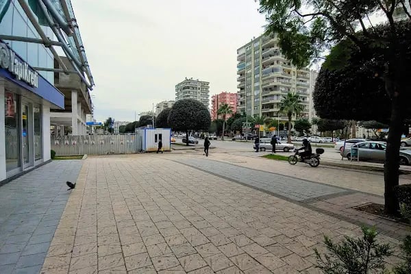 Yapı Kredi Bankası ATM - Kurttepe Şubesi 1 - Resim 2