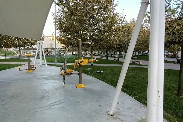 15 TEMMUZ ŞEHİTLER PARKI - Resim 9