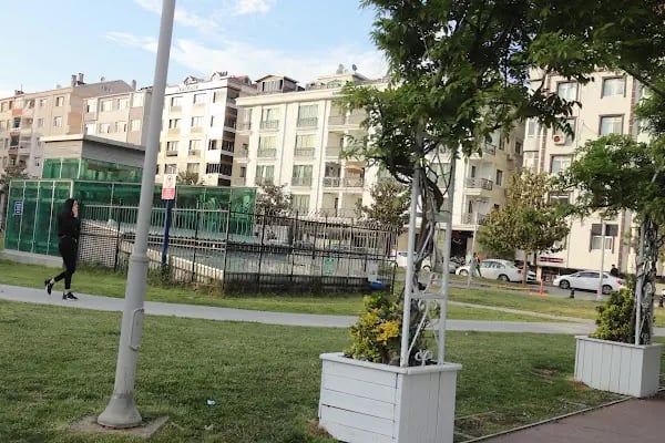 15 TEMMUZ ŞEHİTLER PARKI - Resim 3