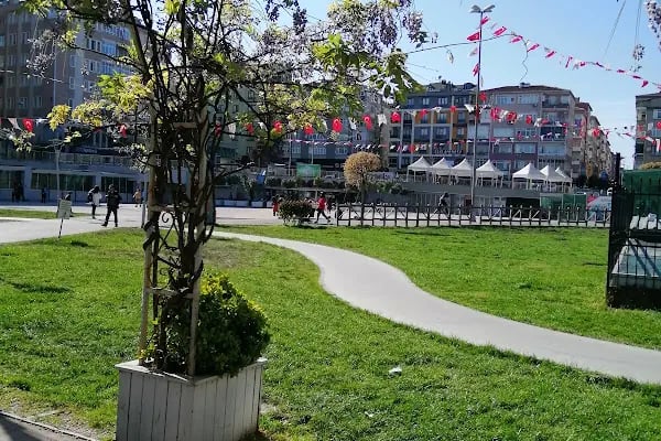 15 TEMMUZ ŞEHİTLER PARKI - Resim 11