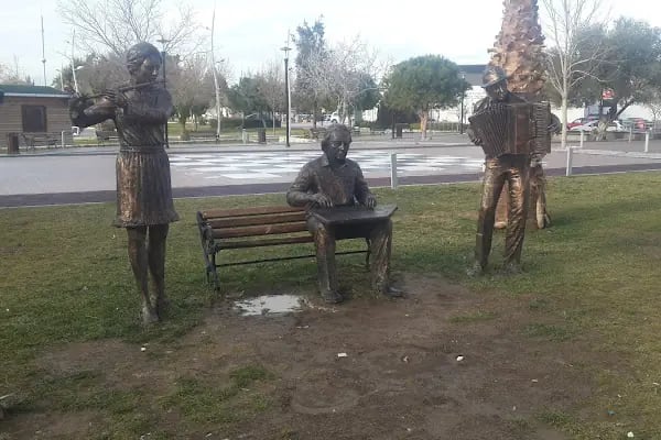 Bahriye Üçok Parkı - Resim 19
