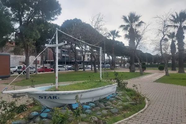 Bahriye Üçok Parkı - Resim 11