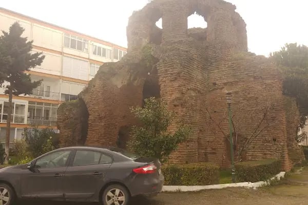 Tarihi Kilise - Çiftlikköy - Resim 14