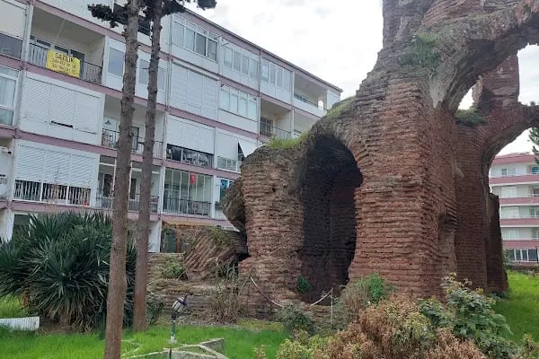Tarihi Kilise - Çiftlikköy - Resim 9