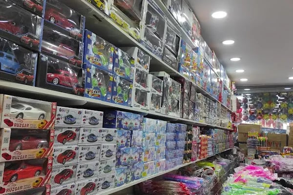 Ademoyuncak ve balon mağazası - Resim 5