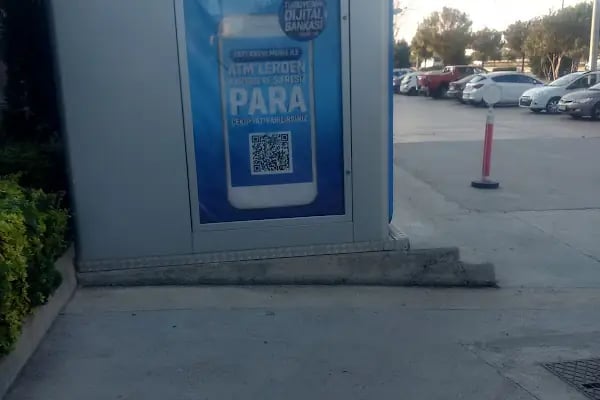 Yapı Kredi Bankası ATM - Asmaçatı AVM - Resim 3