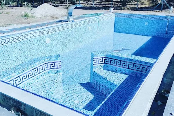 MARKAPOOL HAVUZ Kimyasalları Betonarme, Prefabrik Lineer Panel Havuz, Polyester Hazır Havuz Kurulumları Bakım Tadilat işleri - Resim 2