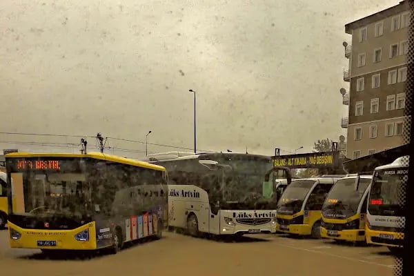 Kestel Belediyesi Otobüs Terminali - Resim 1