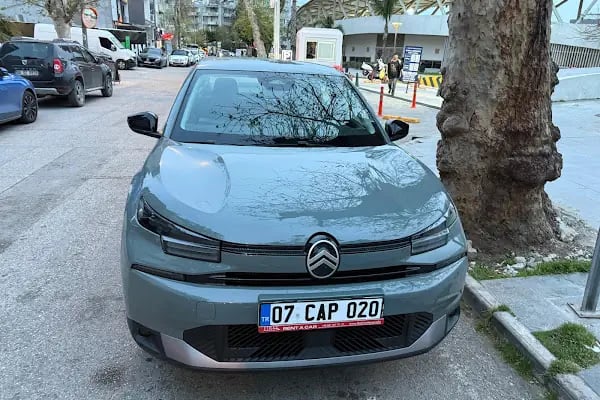 First Rent A Car - Resim 6