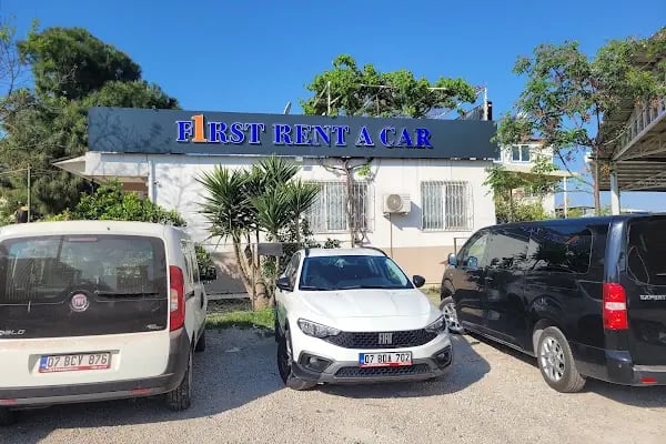 First Rent A Car - Resim 17