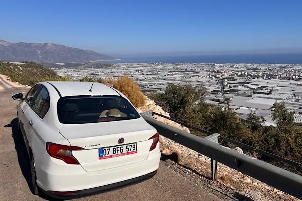 First Rent A Car - Resim 8